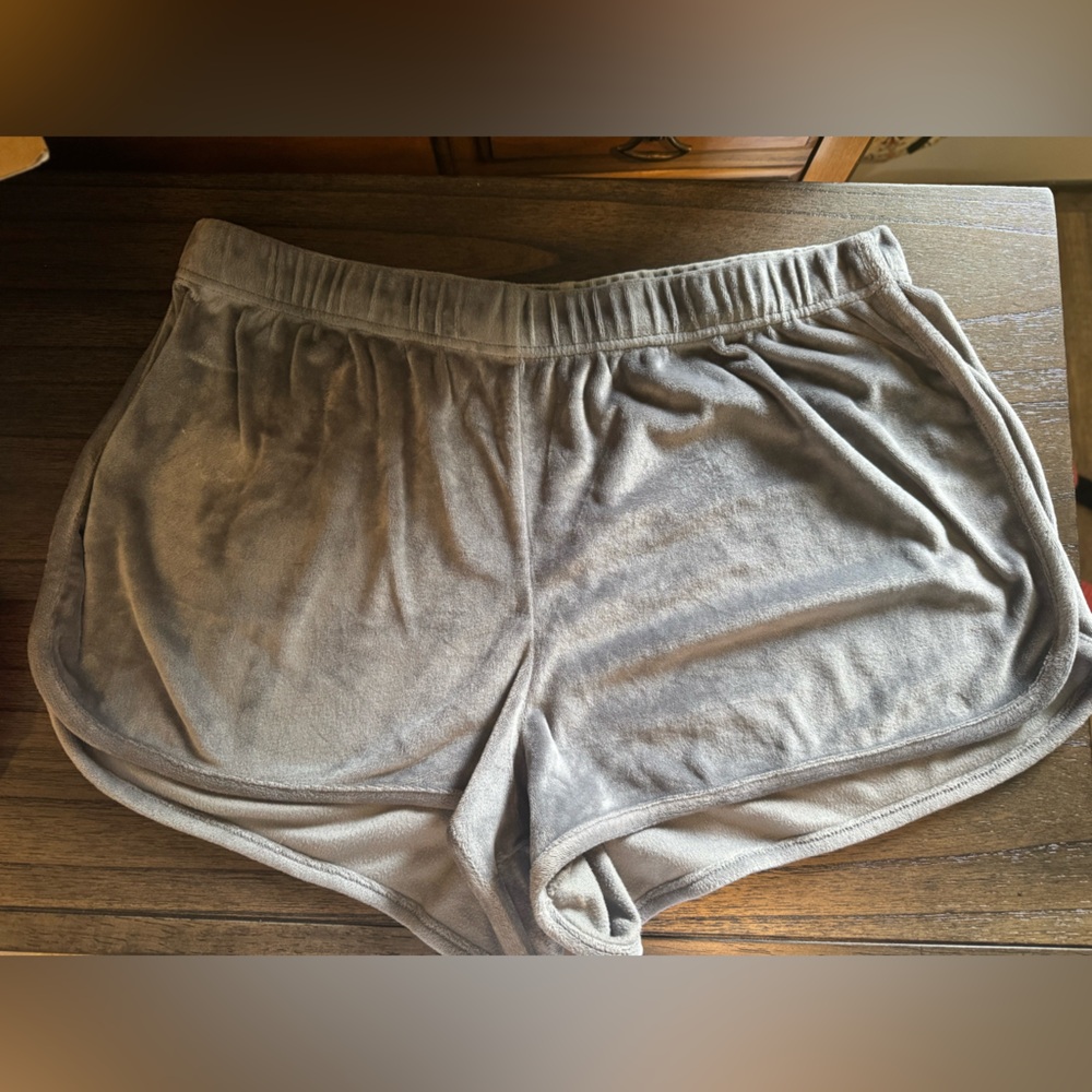 Y2K Juicy Couture Gray Sleepwear Shorts large